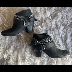 Dolce Vita short ankle boots